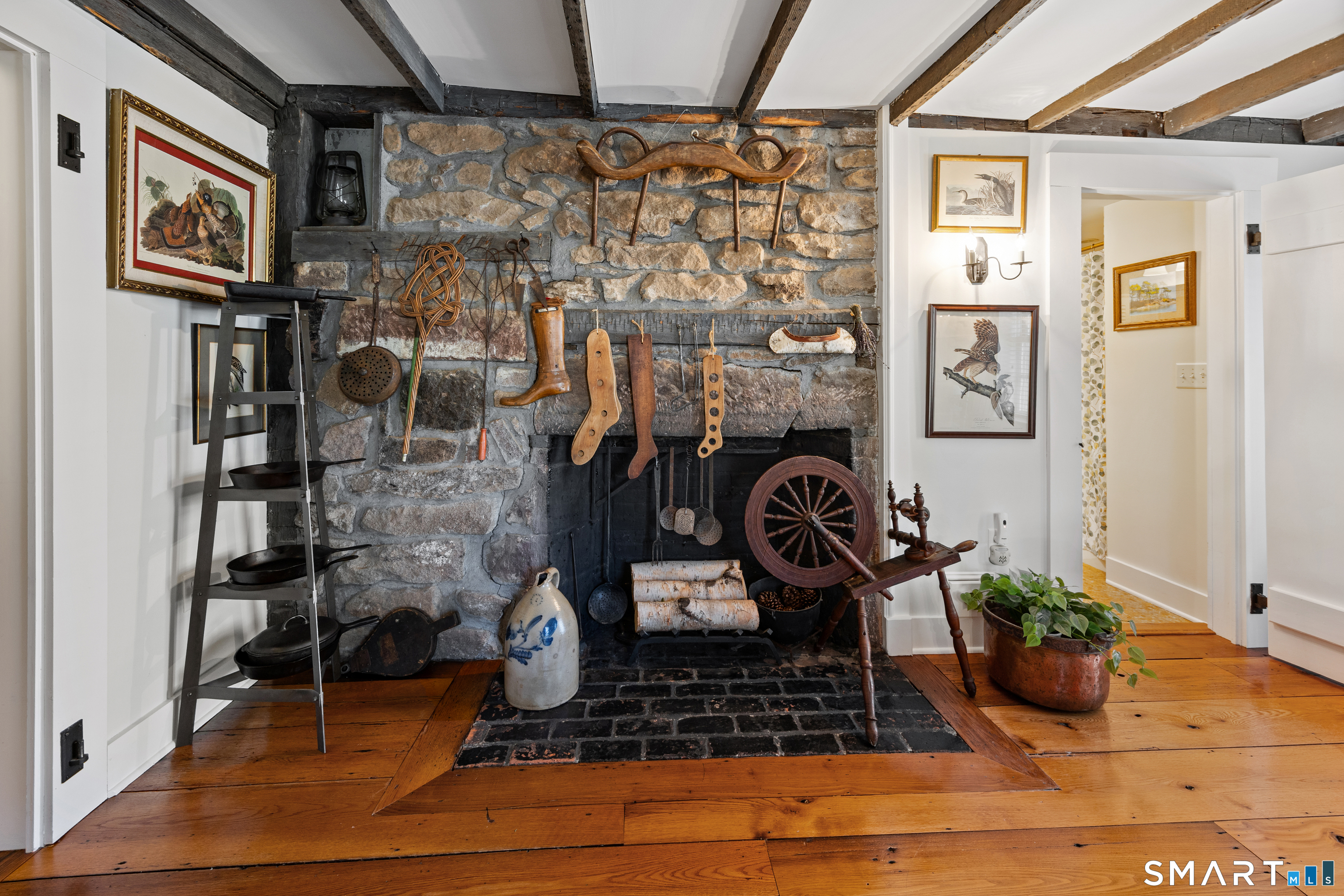 25 Stonegate Circle Cheshire CT 06410