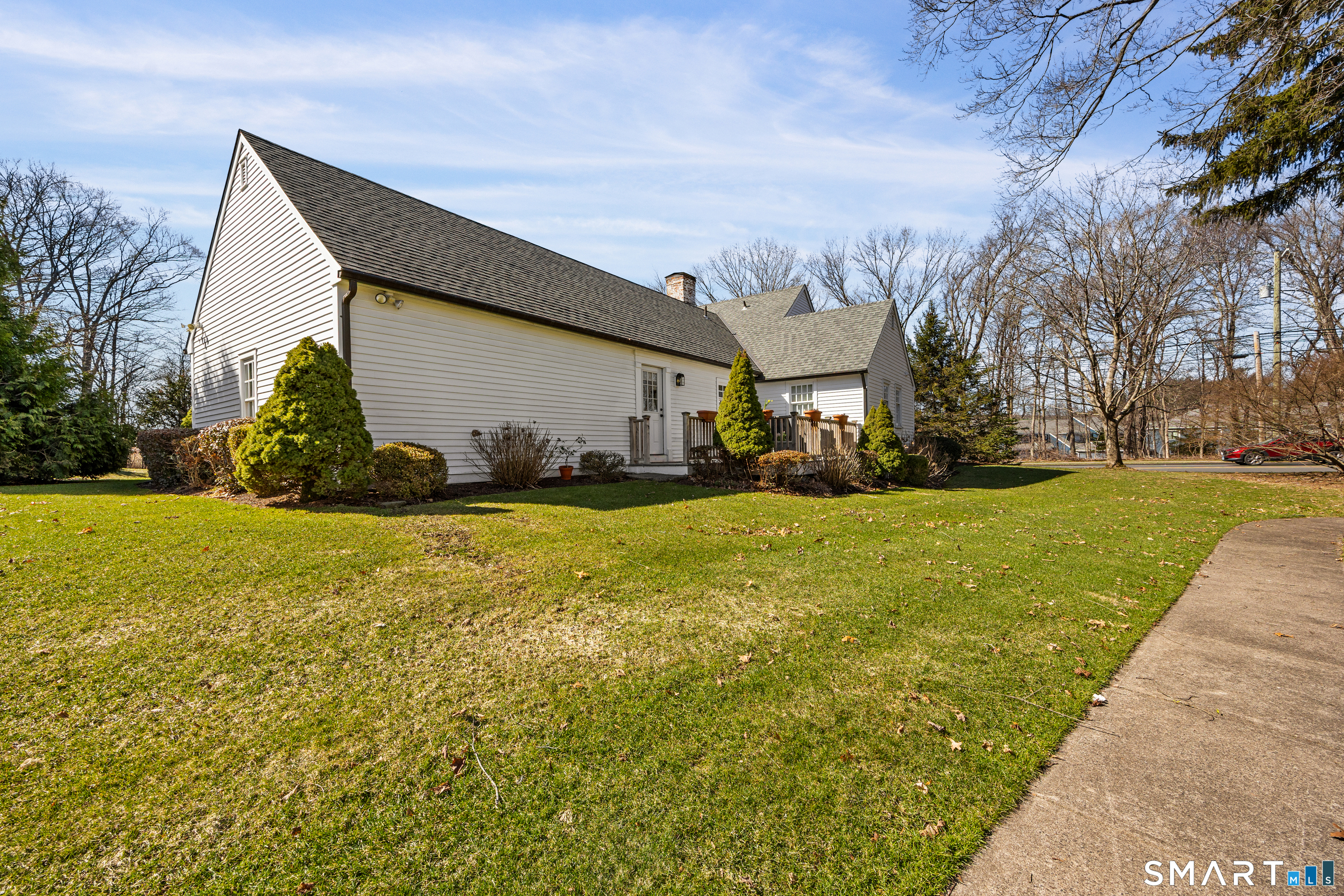 25 Stonegate Circle Cheshire CT 06410