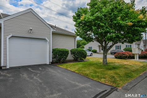 621 Overlook Path Southington CT 06489
