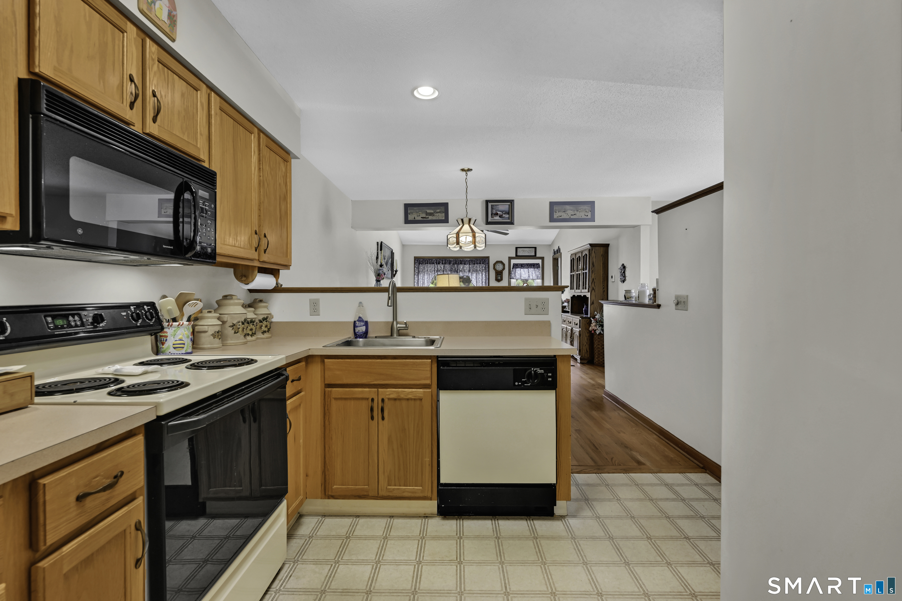 621 Overlook Path Southington CT 06489