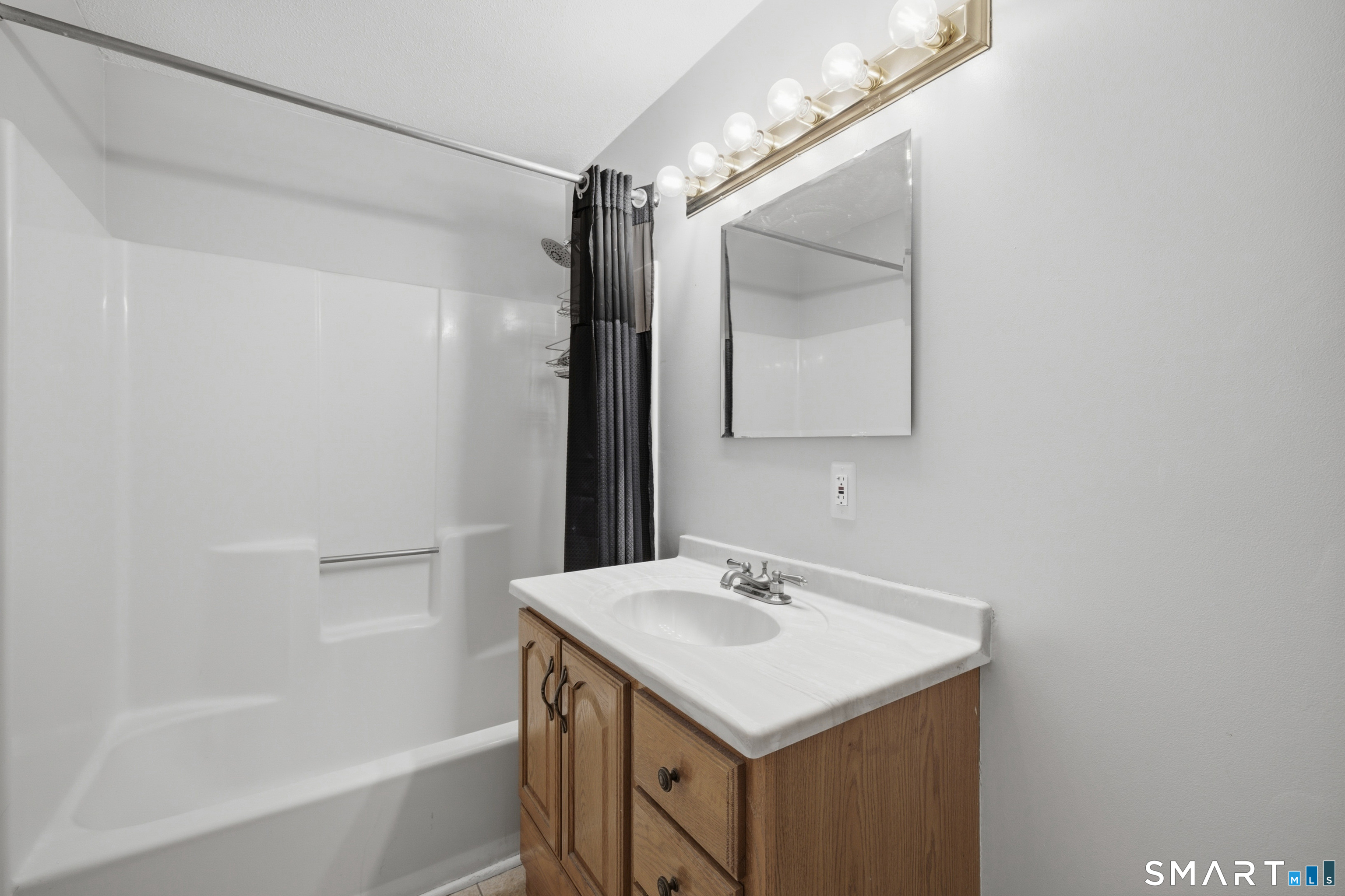 1221 Washington Street Middletown CT 06457