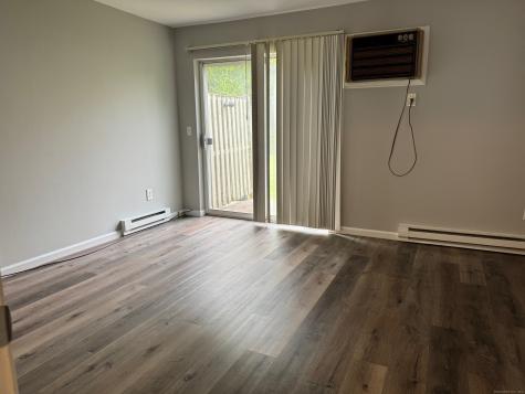 136 Pembroke Road Danbury CT 06811