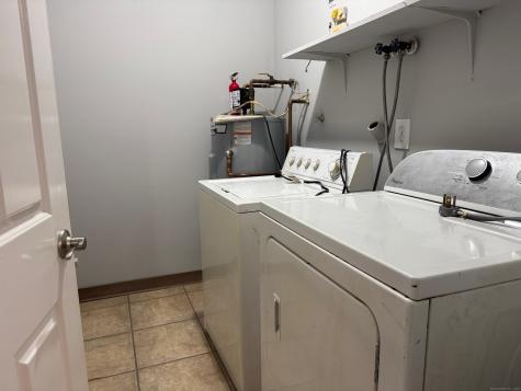 136 Pembroke Road Danbury CT 06811