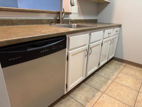 136 Pembroke Road Danbury CT 06811