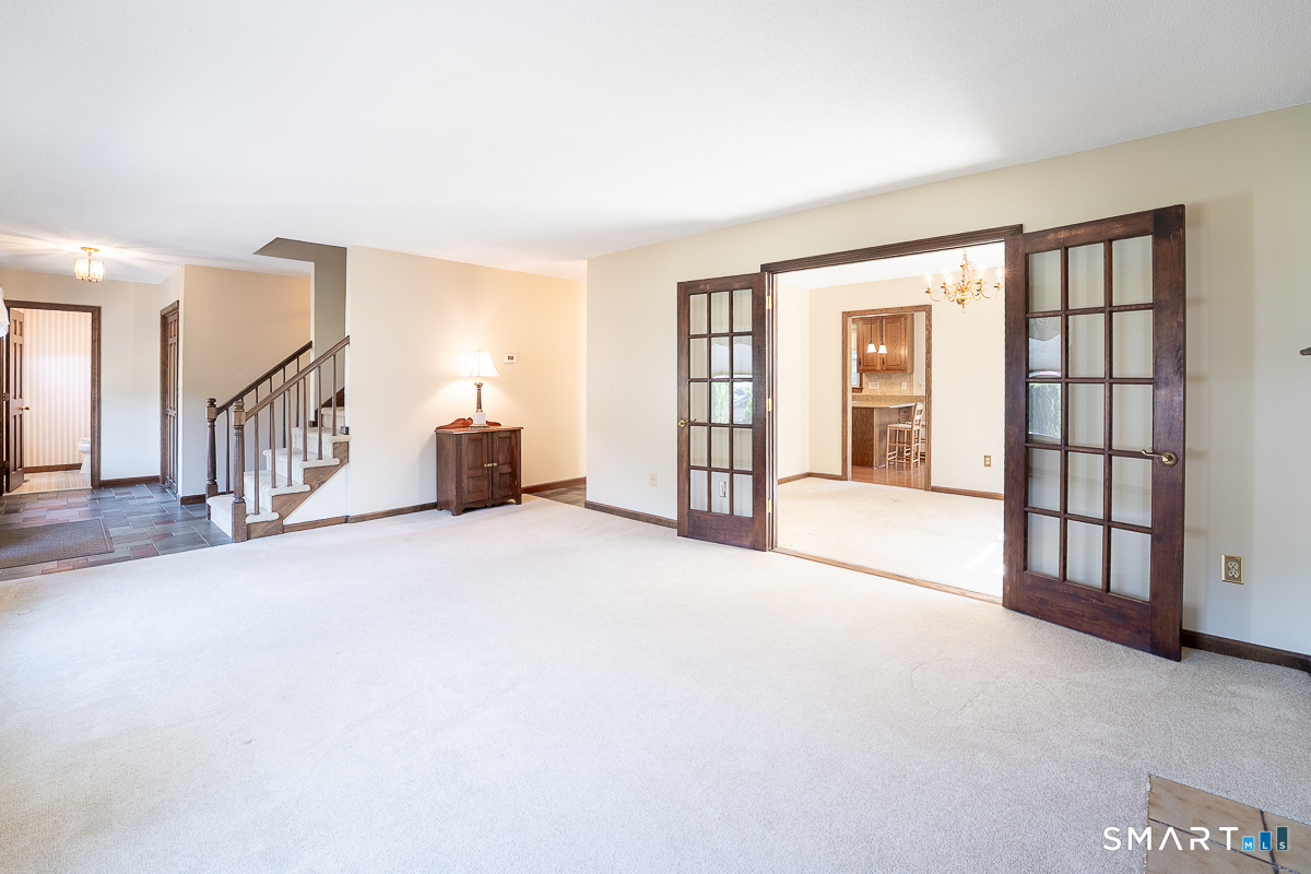 12 Michelle Lane Stonington CT 06355