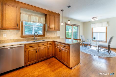 12 Michelle Lane Stonington CT 06355