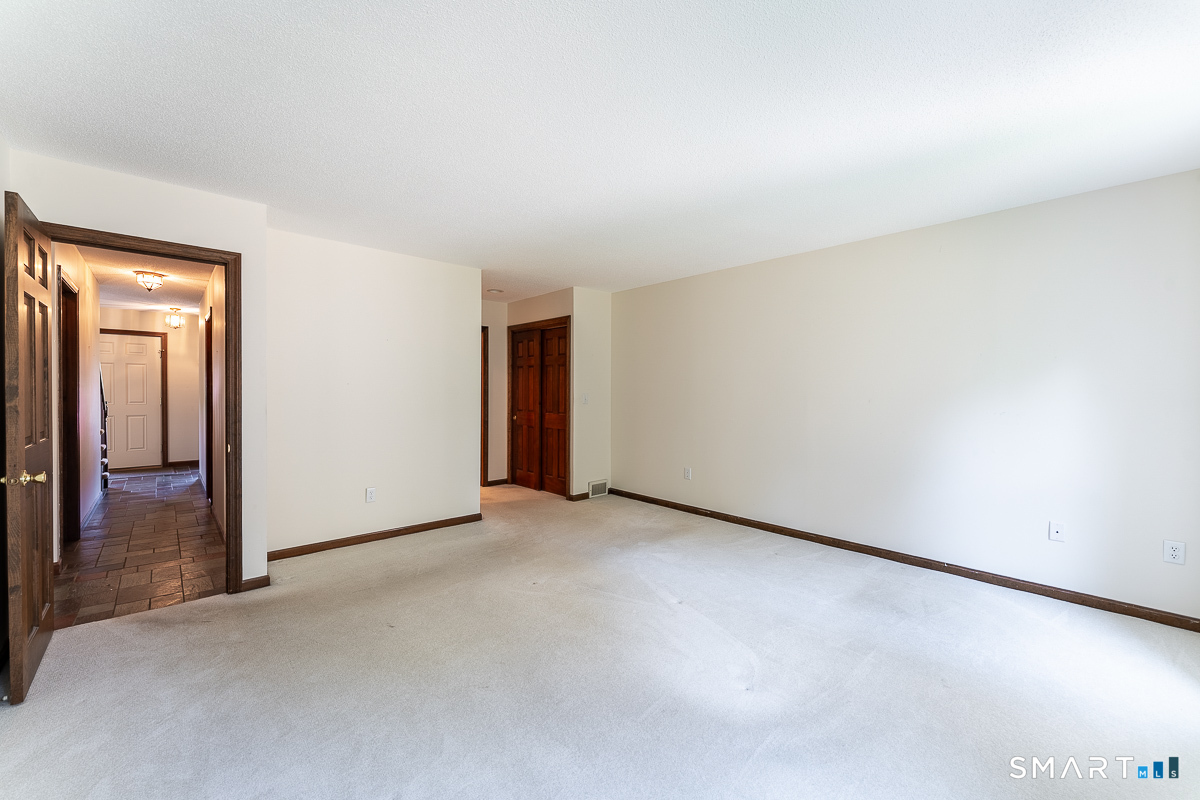 12 Michelle Lane Stonington CT 06355