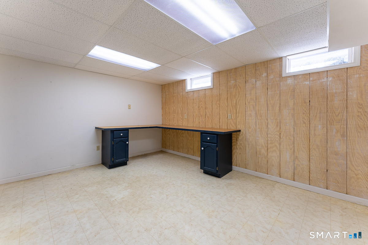12 Michelle Lane Stonington CT 06355