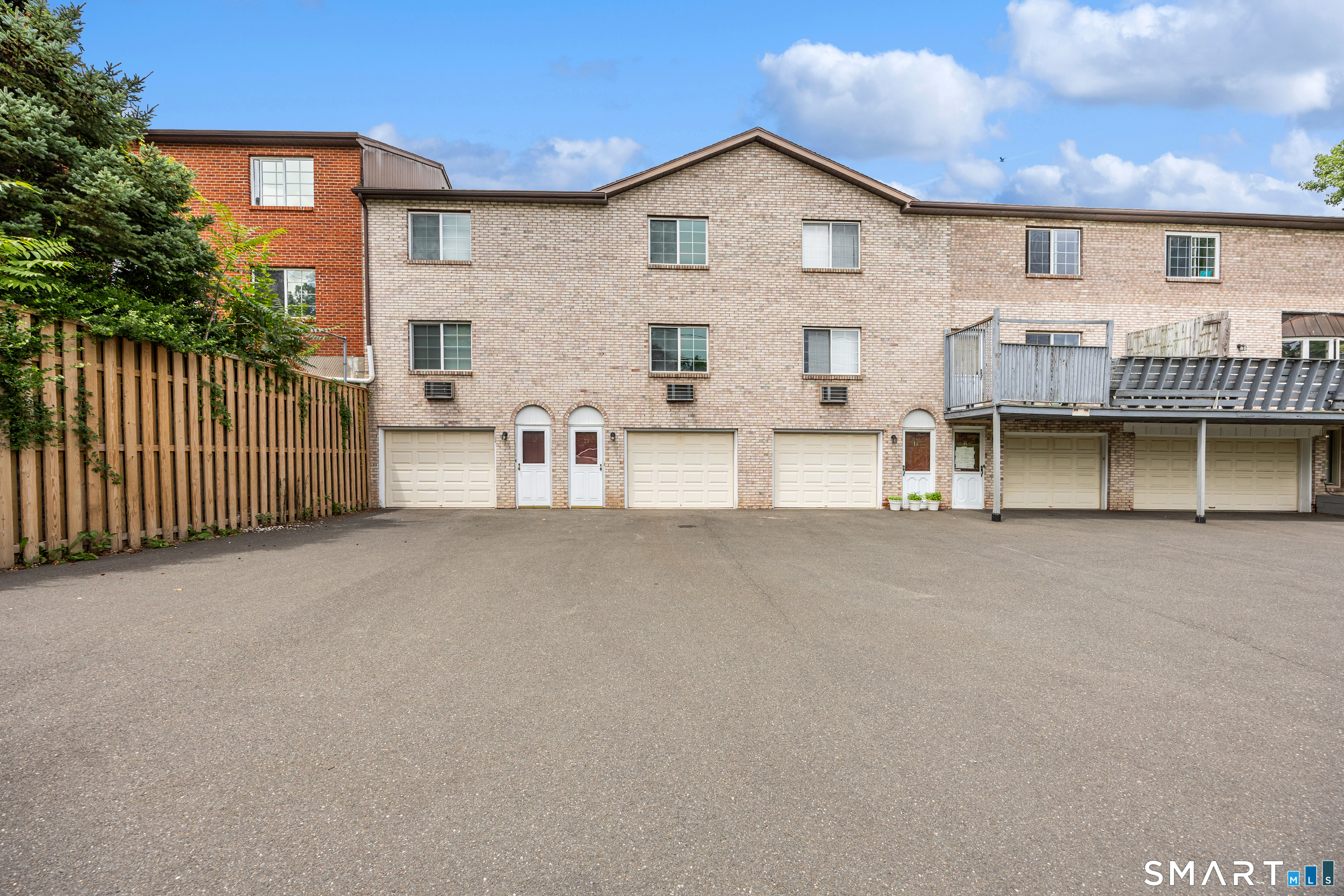 921 Hamilton Avenue Waterbury CT 06706