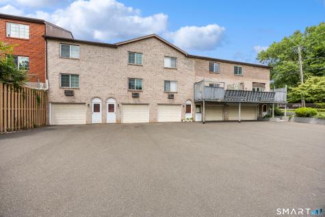 921 Hamilton Avenue Waterbury CT 06706