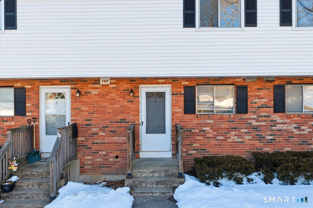 107 Woodland Drive Montville CT 06382