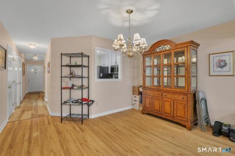 853 Glacier Way Southington CT 06489