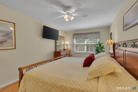 853 Glacier Way Southington CT 06489