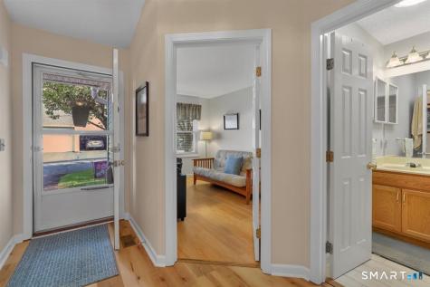 853 Glacier Way Southington CT 06489