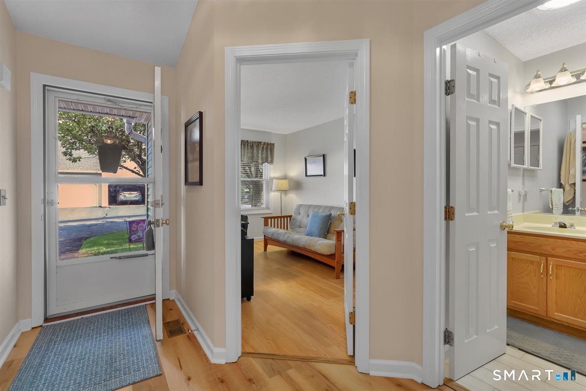 853 Glacier Way Southington CT 06489