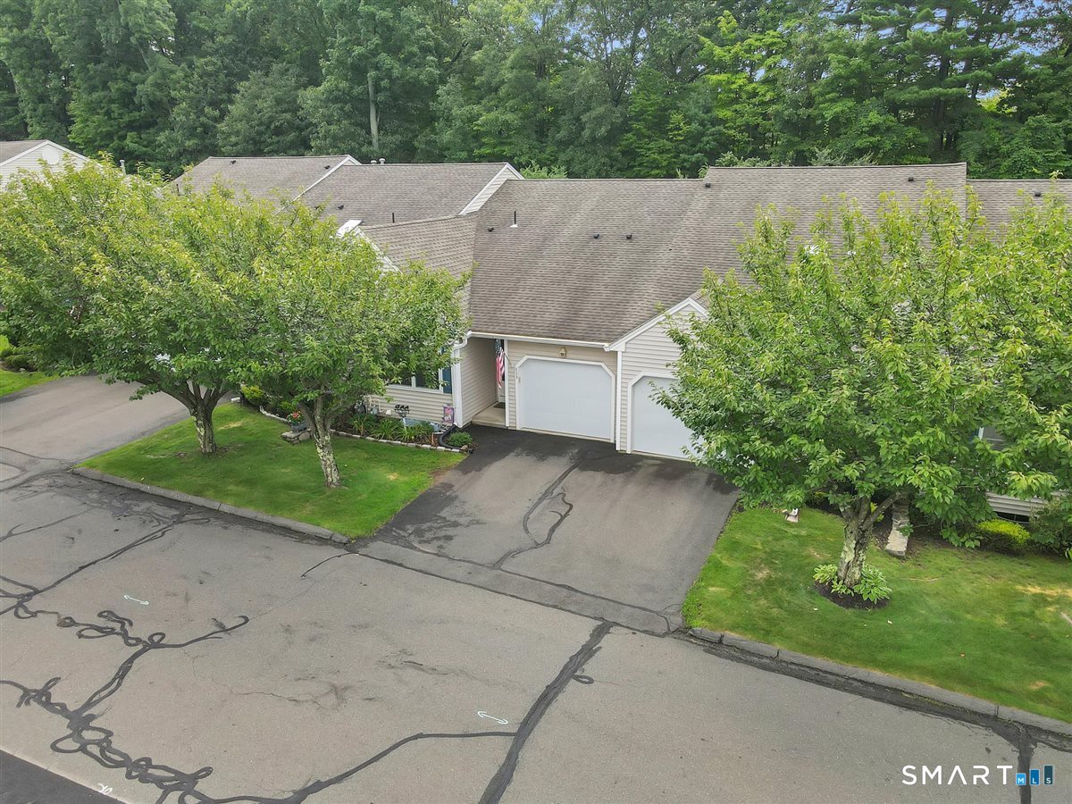 853 Glacier Way Southington CT 06489