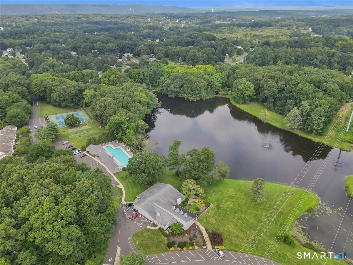 853 Glacier Way Southington CT 06489