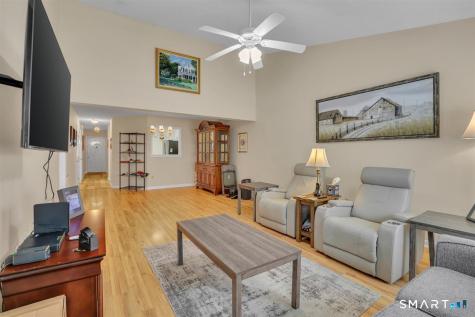 853 Glacier Way Southington CT 06489