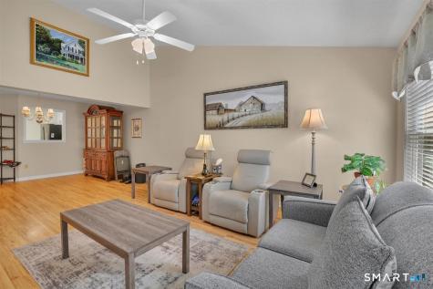 853 Glacier Way Southington CT 06489