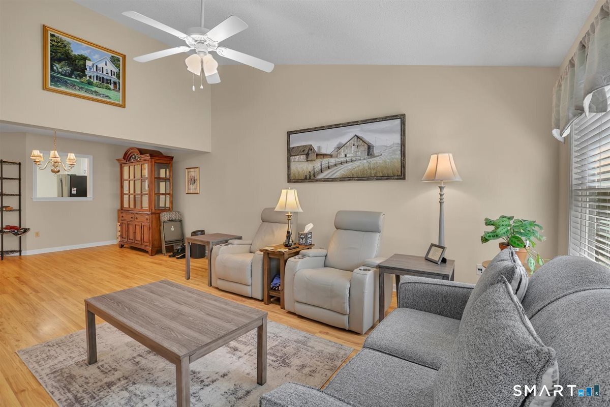 853 Glacier Way Southington CT 06489