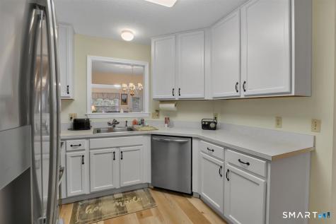 853 Glacier Way Southington CT 06489