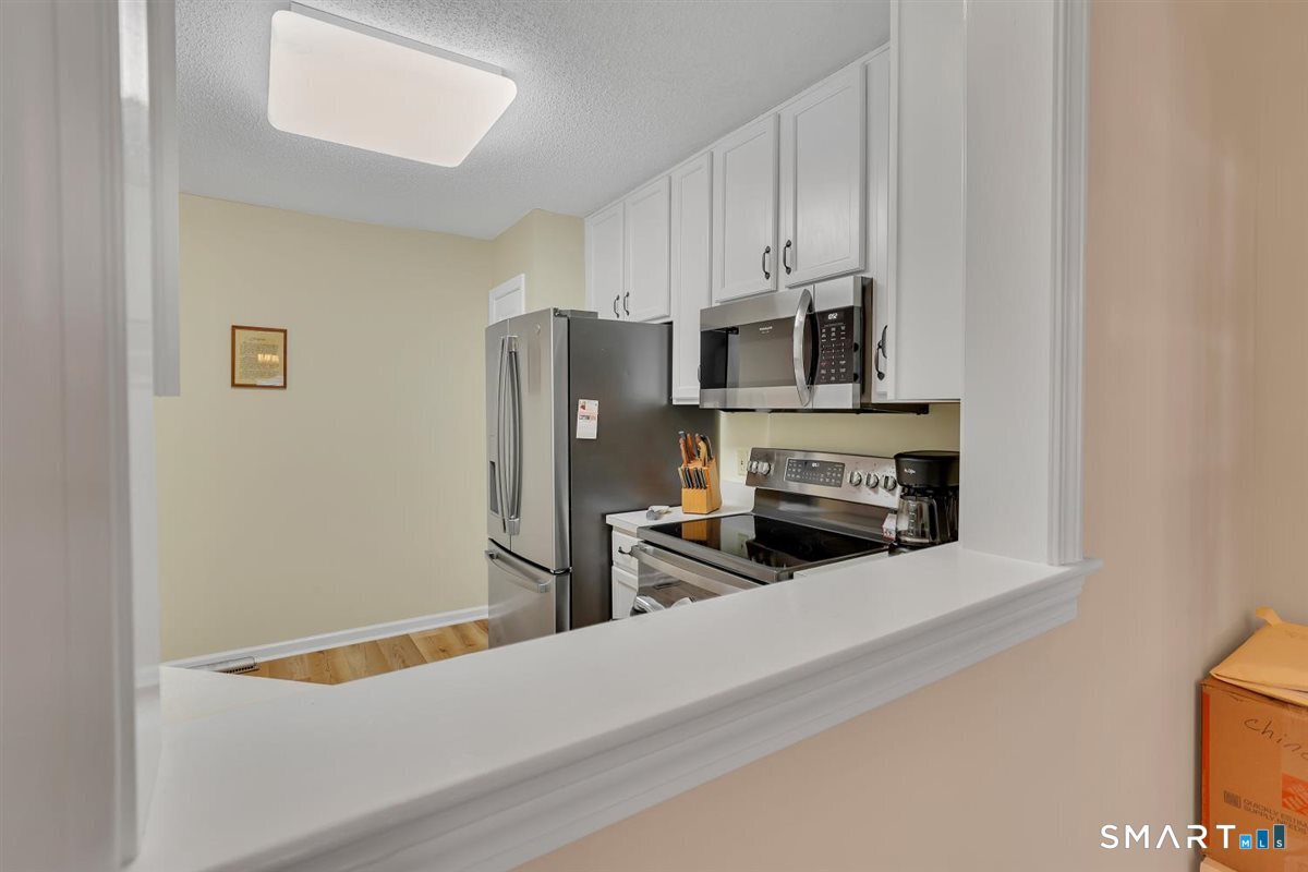 853 Glacier Way Southington CT 06489