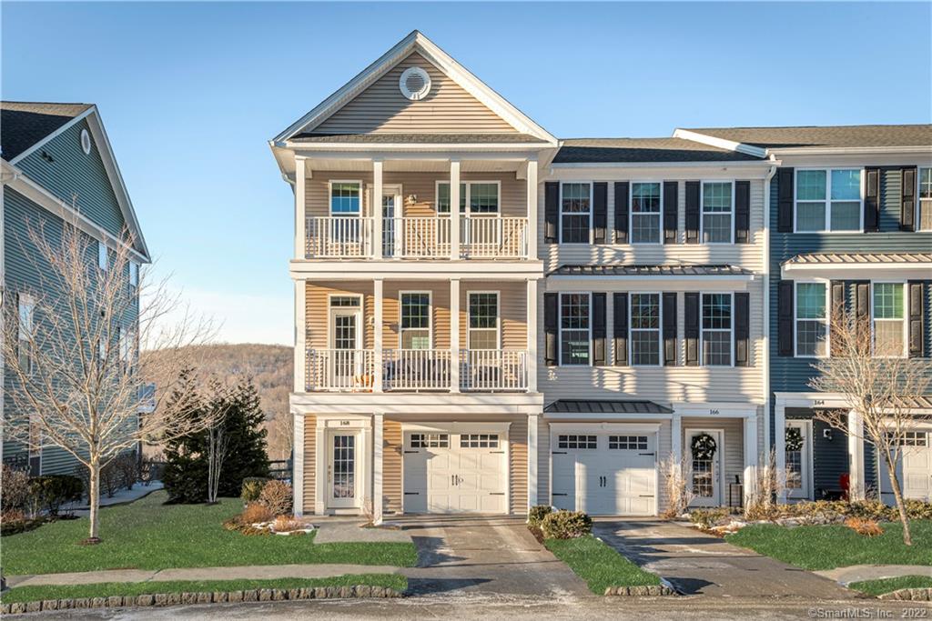 168 Warrington Round Danbury CT 06810