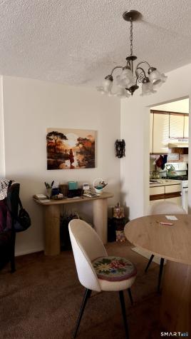 122 Sutton Place Bloomfield CT 06002