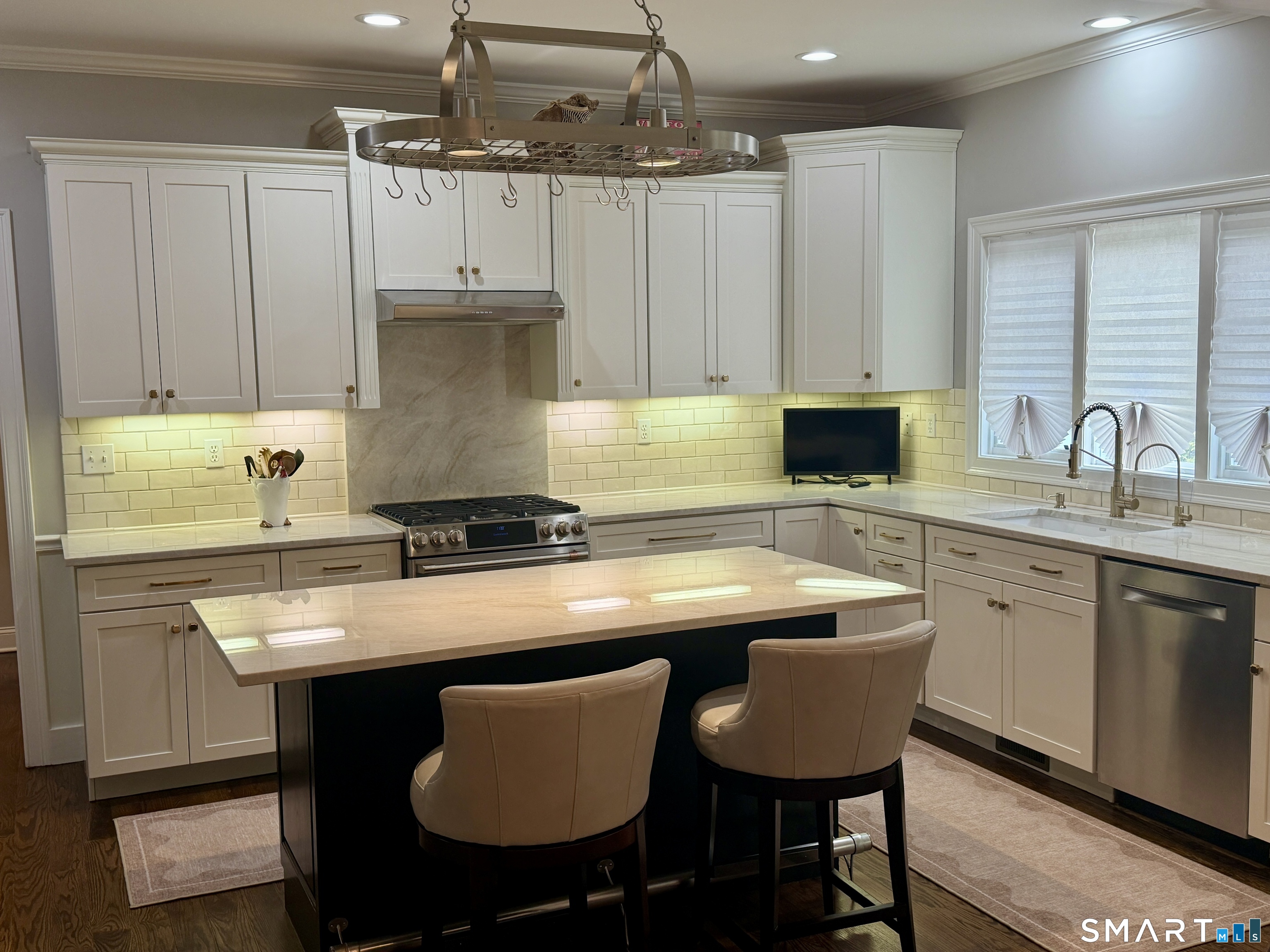 6 Winding Way Trumbull CT 06611