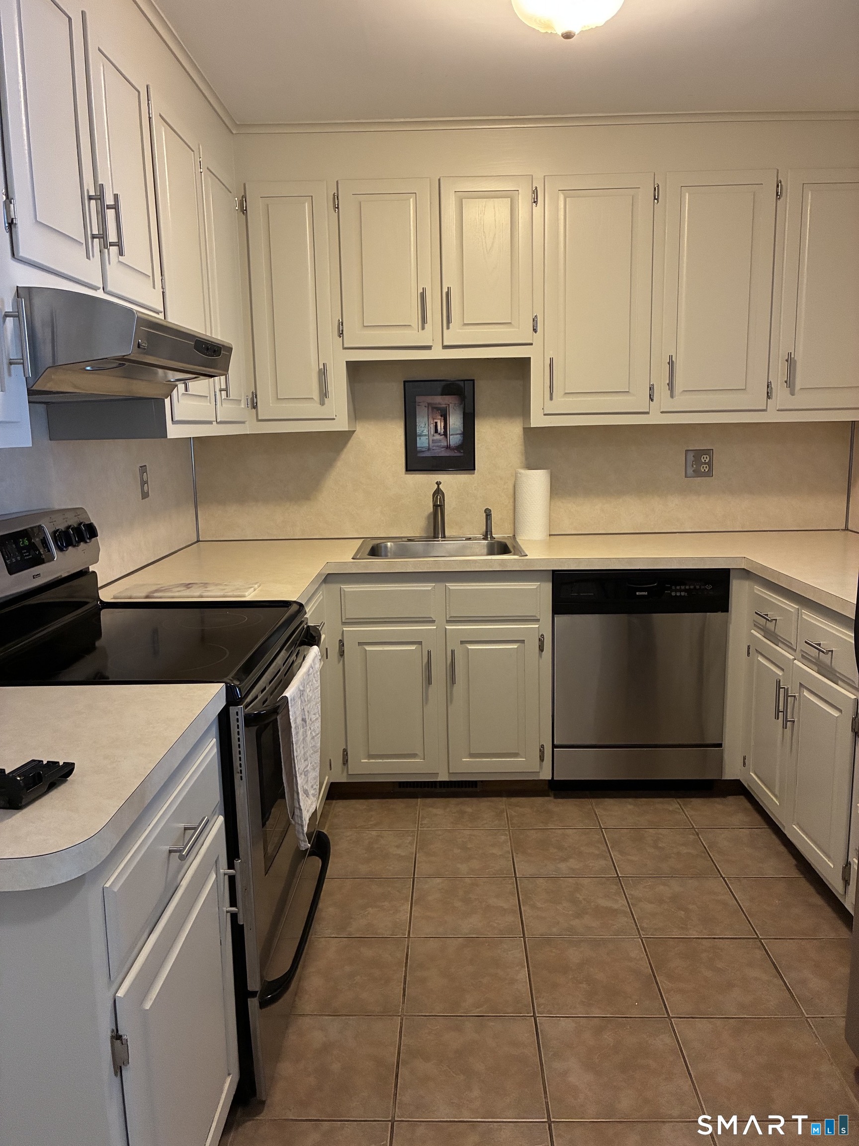 462 Glendale Avenue Bridgeport CT 06606