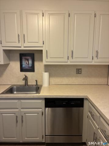 462 Glendale Avenue Bridgeport CT 06606