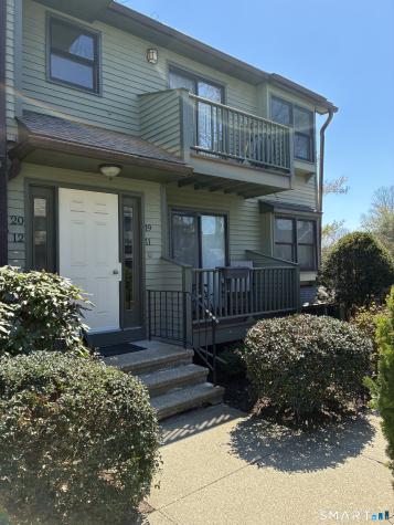 462 Glendale Avenue Bridgeport CT 06606