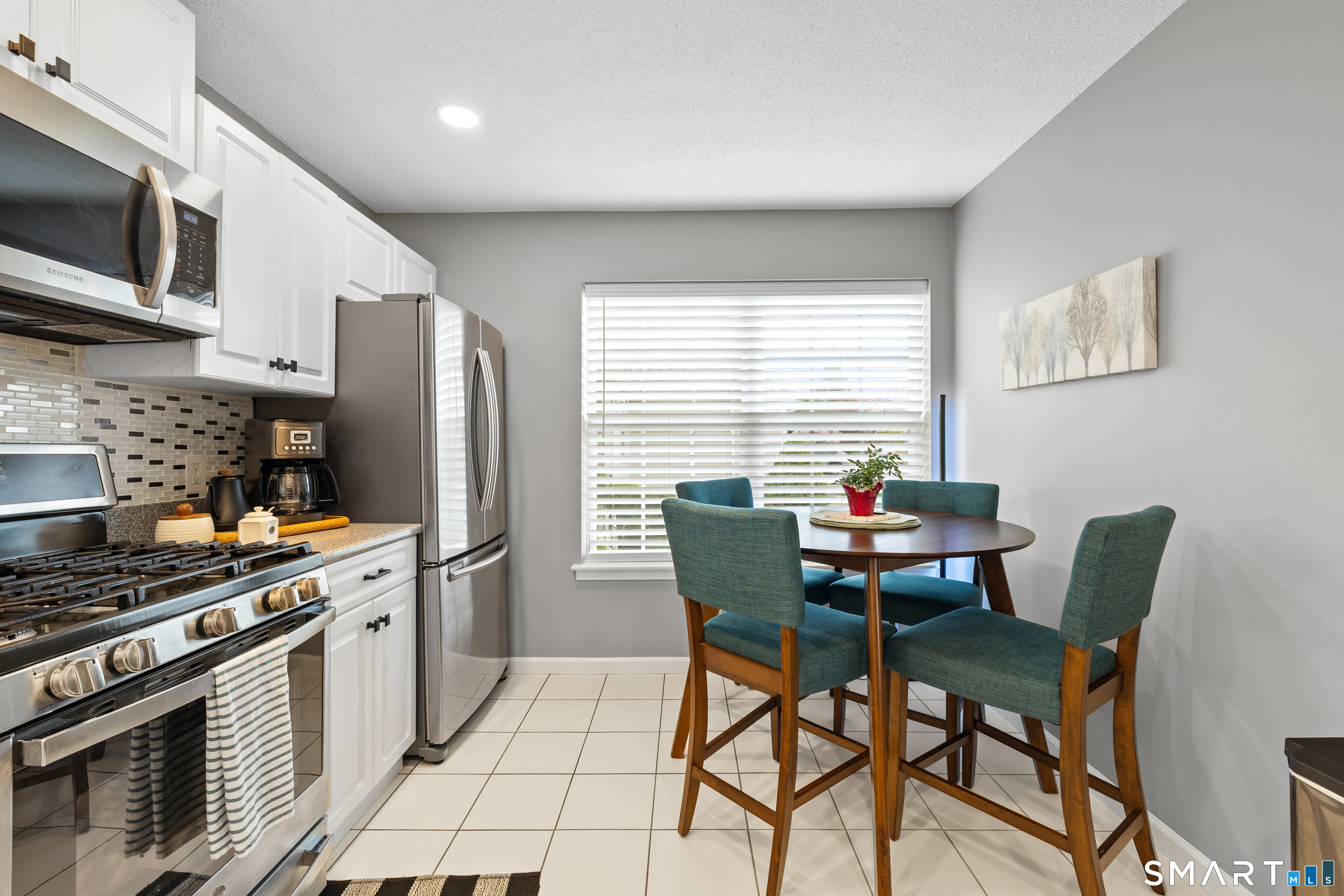 301 Gray Fox Lane Rocky Hill CT 06067