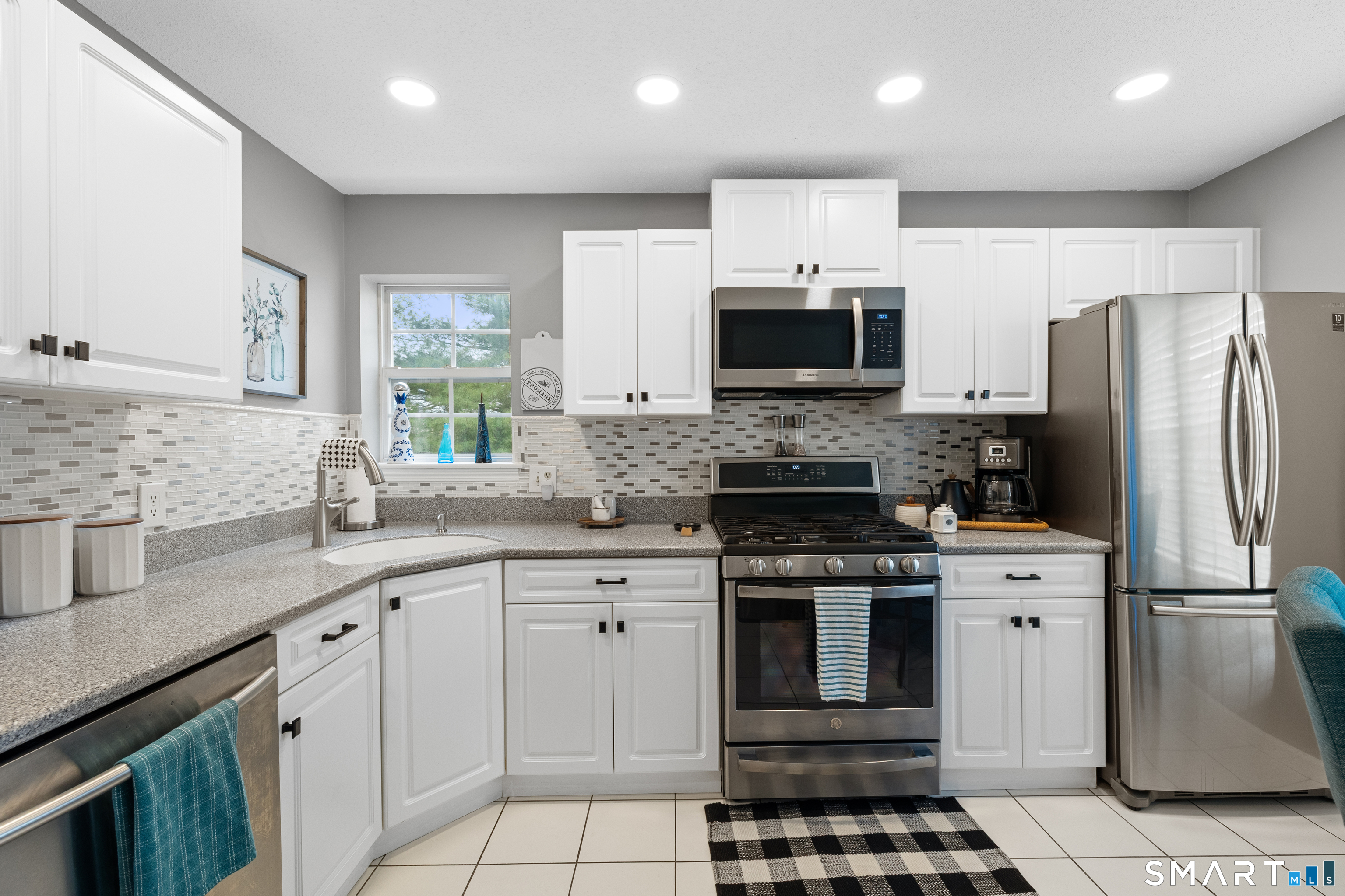 301 Gray Fox Lane Rocky Hill CT 06067