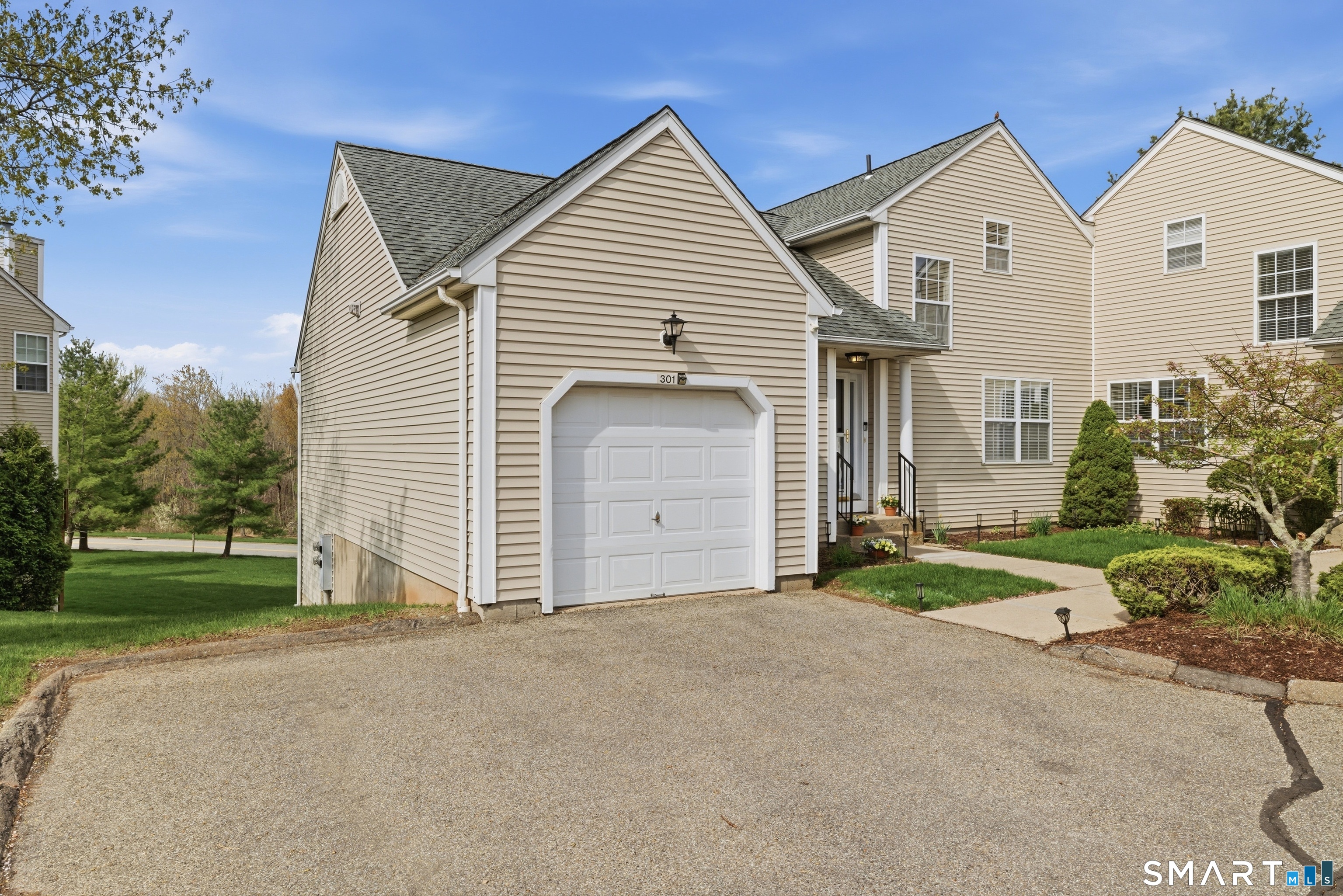301 Gray Fox Lane Rocky Hill CT 06067