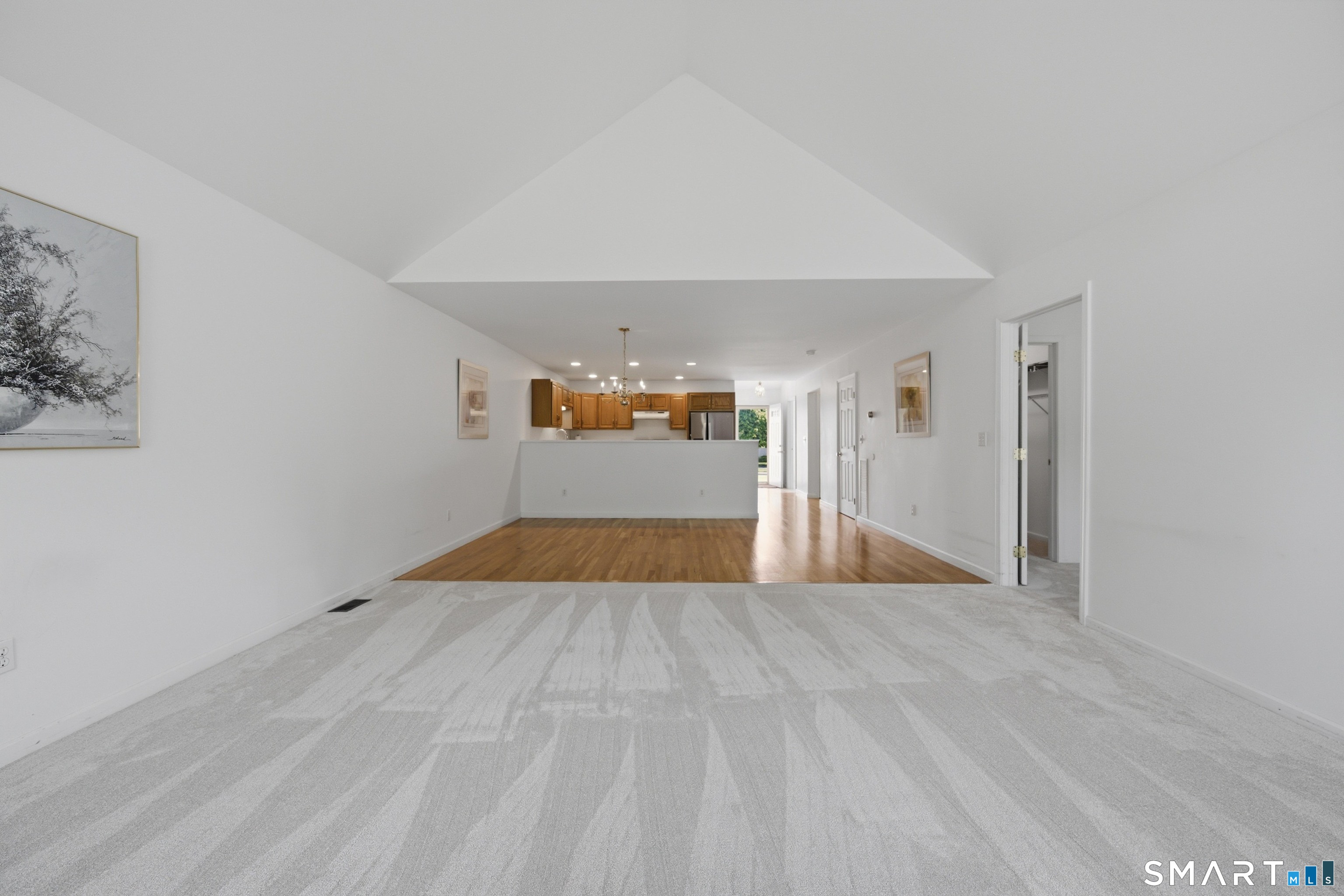 46 Elizabeth Circle Newtown CT 06482