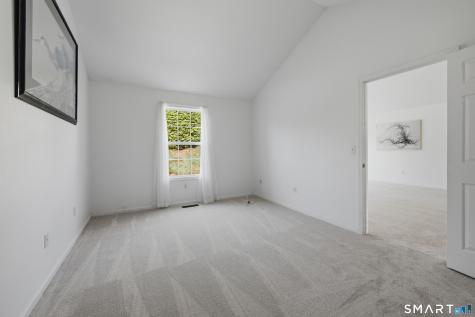 46 Elizabeth Circle Newtown CT 06482