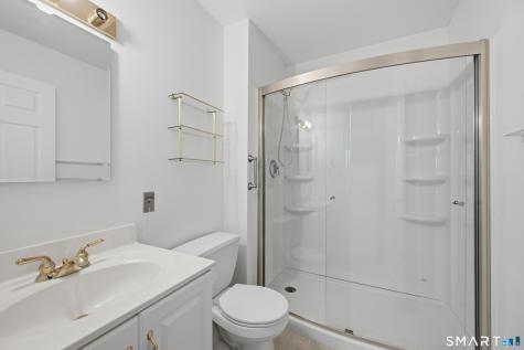 46 Elizabeth Circle Newtown CT 06482