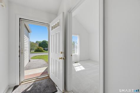 46 Elizabeth Circle Newtown CT 06482