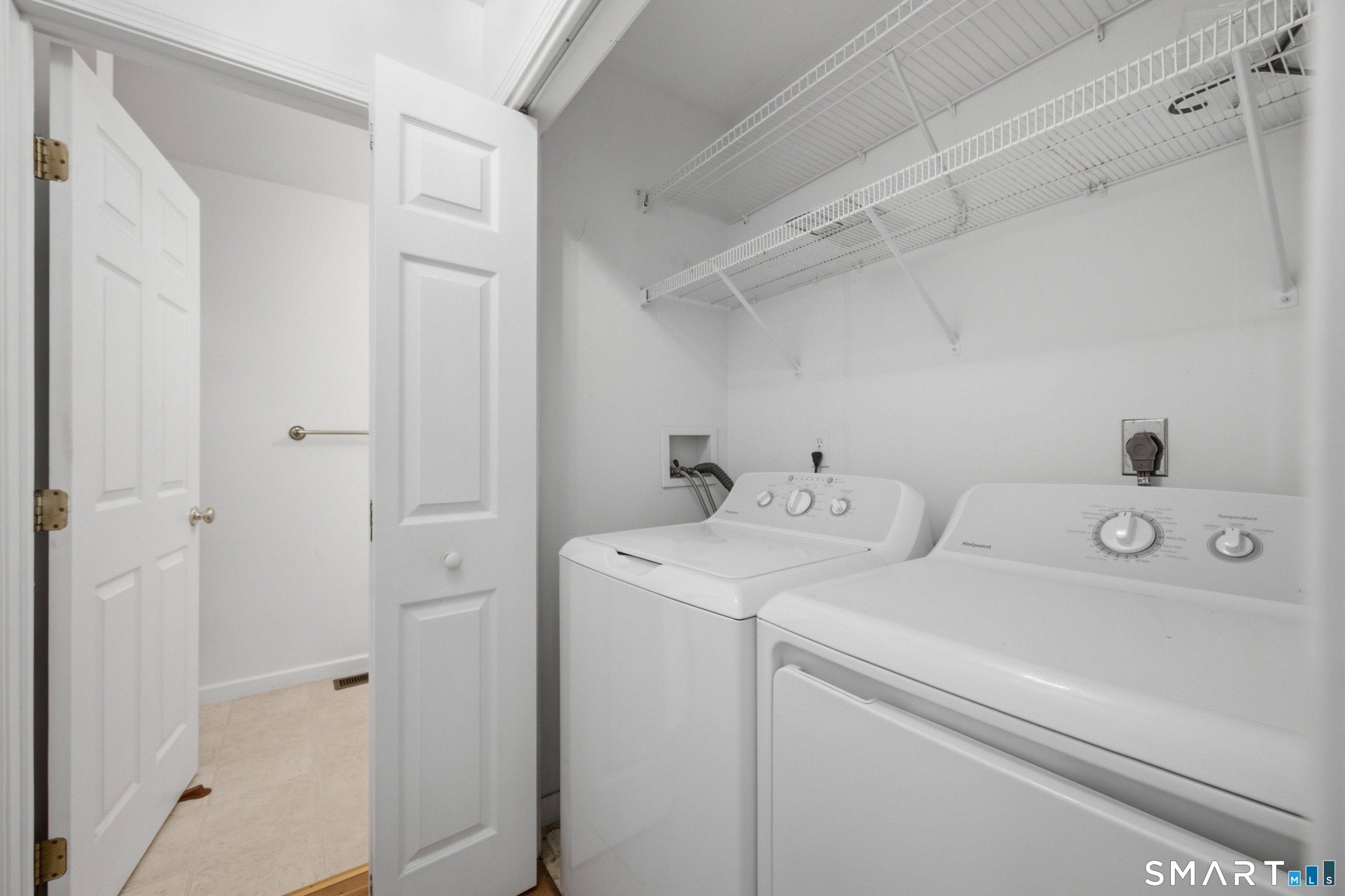 46 Elizabeth Circle Newtown CT 06482