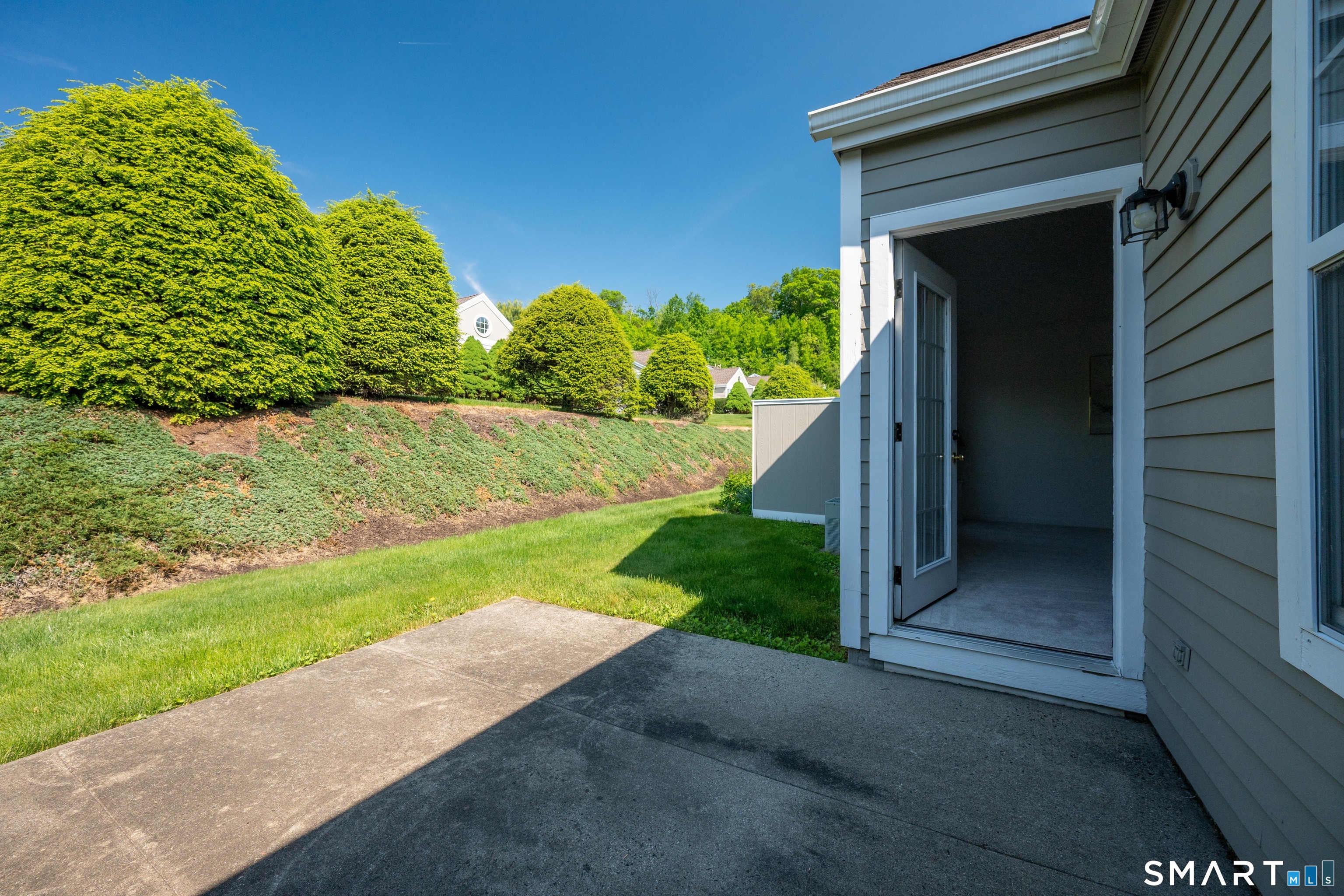 46 Elizabeth Circle Newtown CT 06482