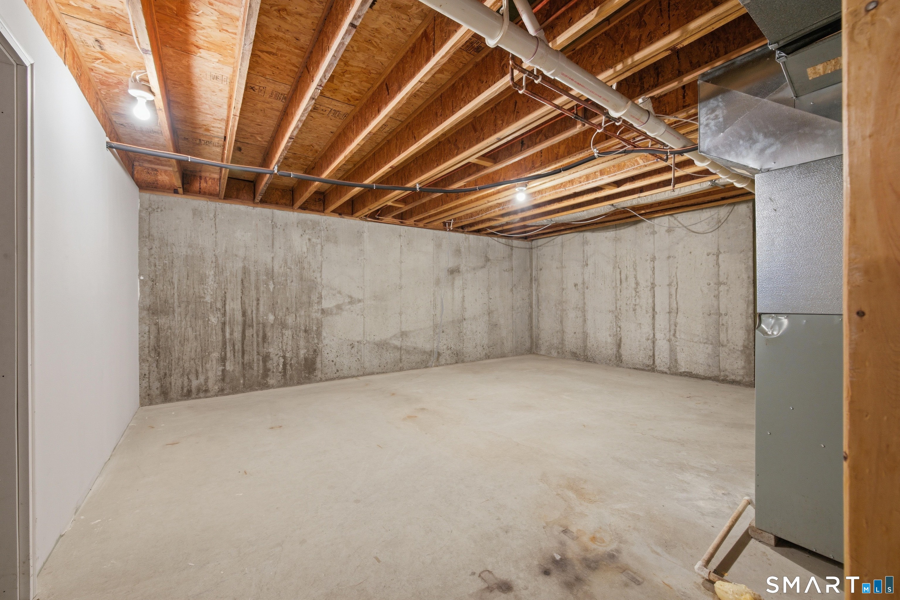 46 Elizabeth Circle Newtown CT 06482