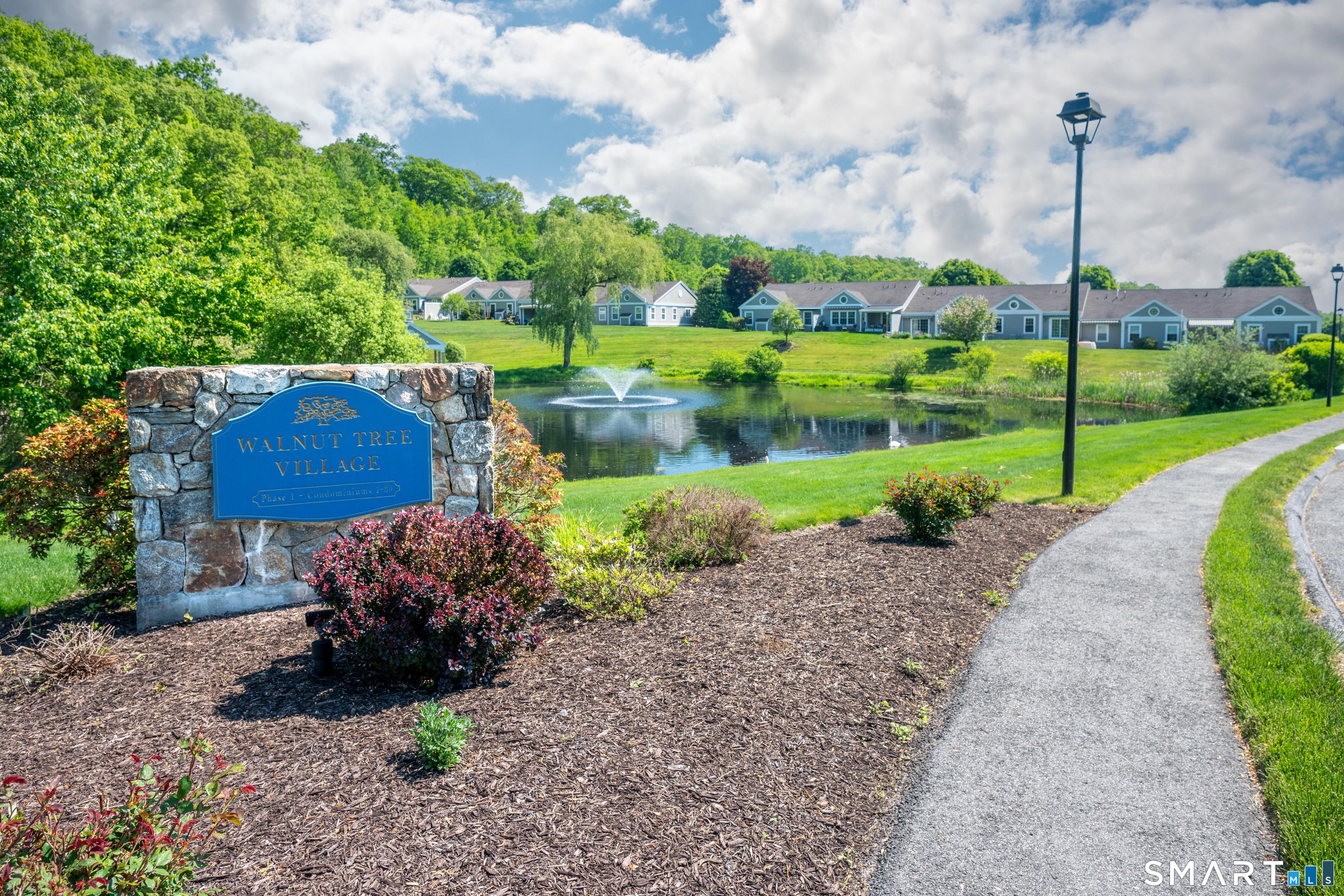 46 Elizabeth Circle Newtown CT 06482