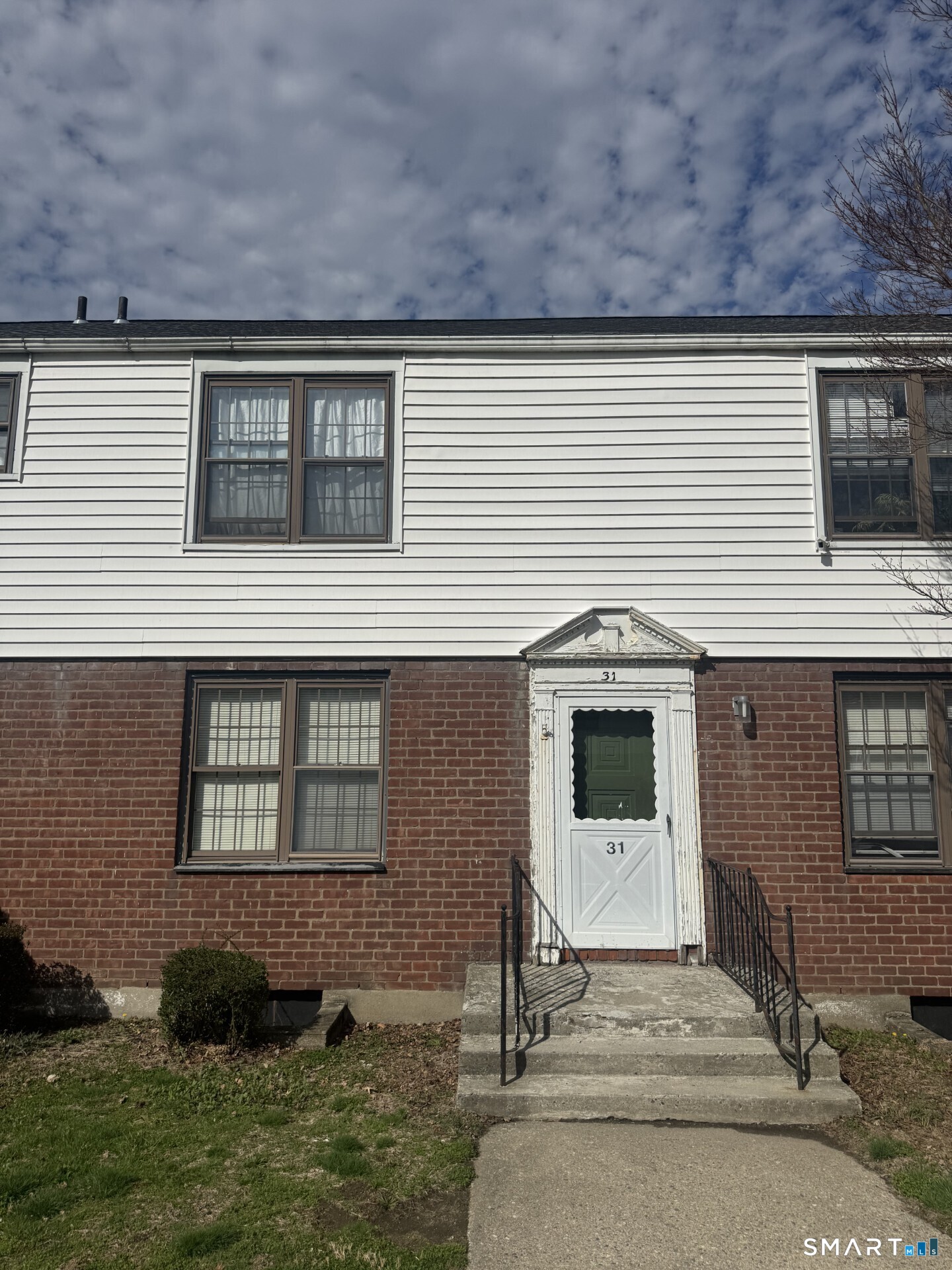 31 Nob Hill Circle Bridgeport CT 06610