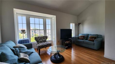 38 Hope Street East Lyme CT 06357