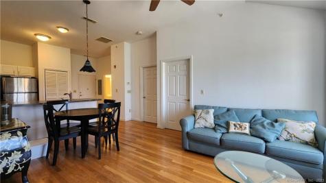 38 Hope Street East Lyme CT 06357