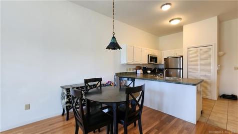 38 Hope Street East Lyme CT 06357