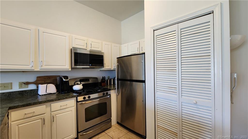 38 Hope Street East Lyme CT 06357