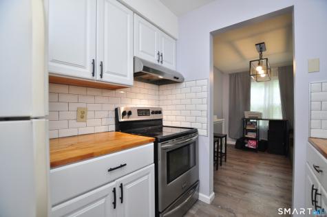 12 Deerwood Lane Waterbury CT 06704