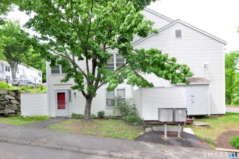12 Deerwood Lane Waterbury CT 06704